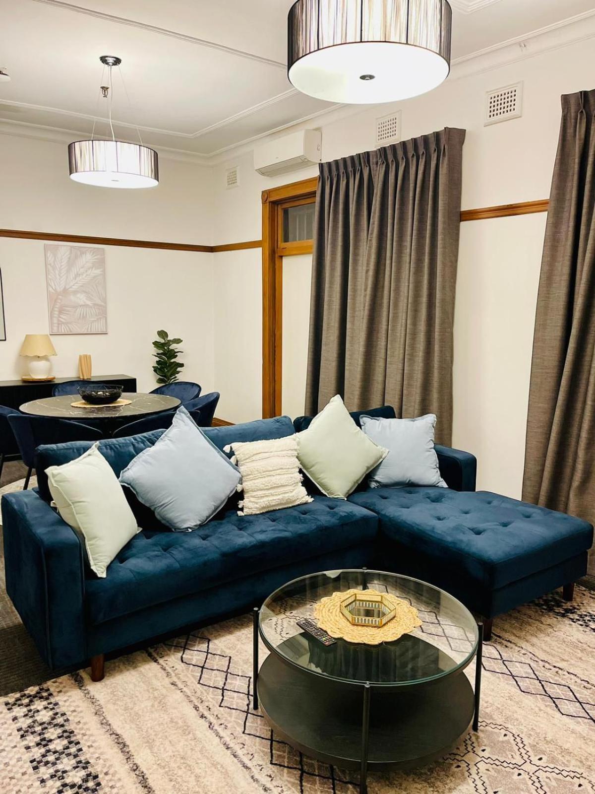 Guildford Hotel Экстерьер фото