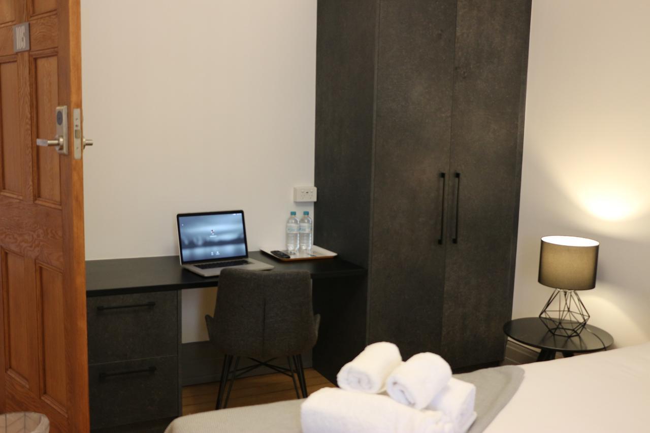 Guildford Hotel Экстерьер фото